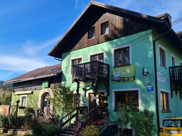 Zajazd Karłów Restauracja &Pokoje Gościnne Zajazd Karłów Restauracja &Pokoje Gościnne