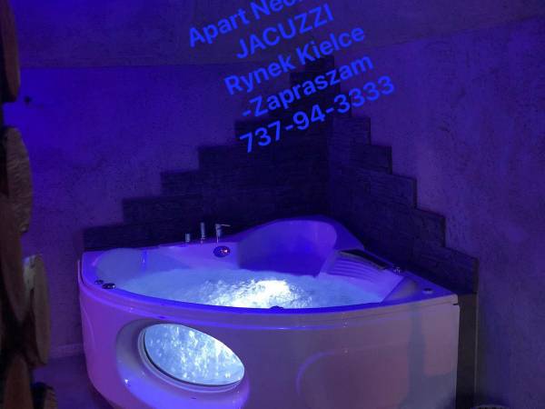 Apartament Neon Jacuzzi loft Rynek Kielce Apartament Neon Jacuzzi loft Rynek Kielce