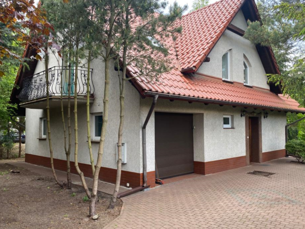 Dom pod sosenką Dom pod sosenką