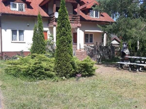 Eliza Dom Nad Jeziorem w Puszczy Augustowskiej Eliza Dom Nad Jeziorem w Puszczy Augustowskiej