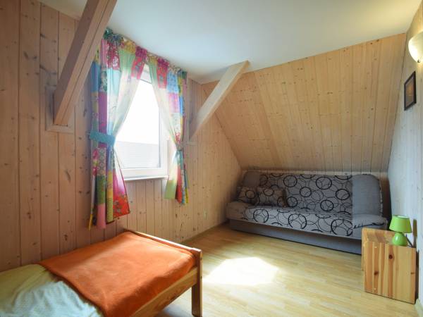 Sypialnia-domek piętrowy