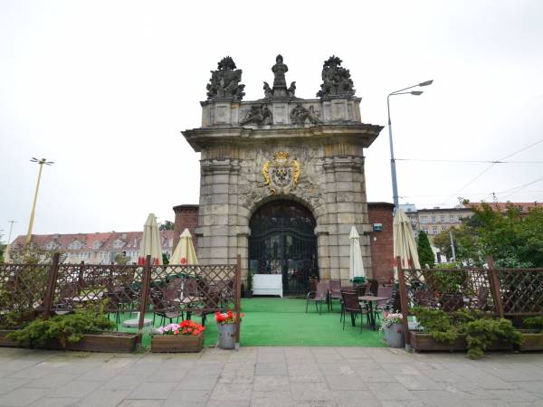 BRAMA KRÓLEWSKA