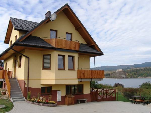 Zamajerz nad Jeziorem Czorsztynskim Zamajerz nad Jeziorem Czorsztynskim