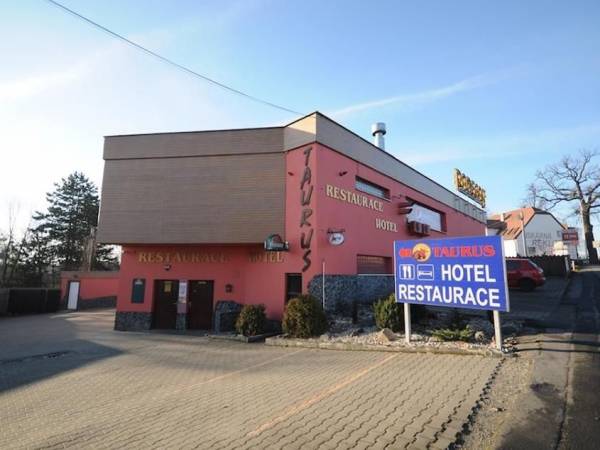Hotel i Restauracja Taurus