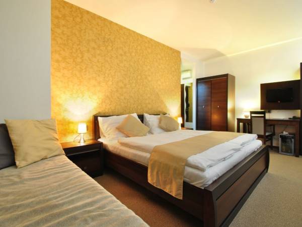 Hotel Slunný dvůr
