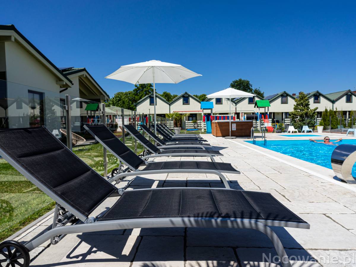 Wykorzystaj sierpień na maxa! Domek z dostępem do basenu&jacuzzi w Mielnie.