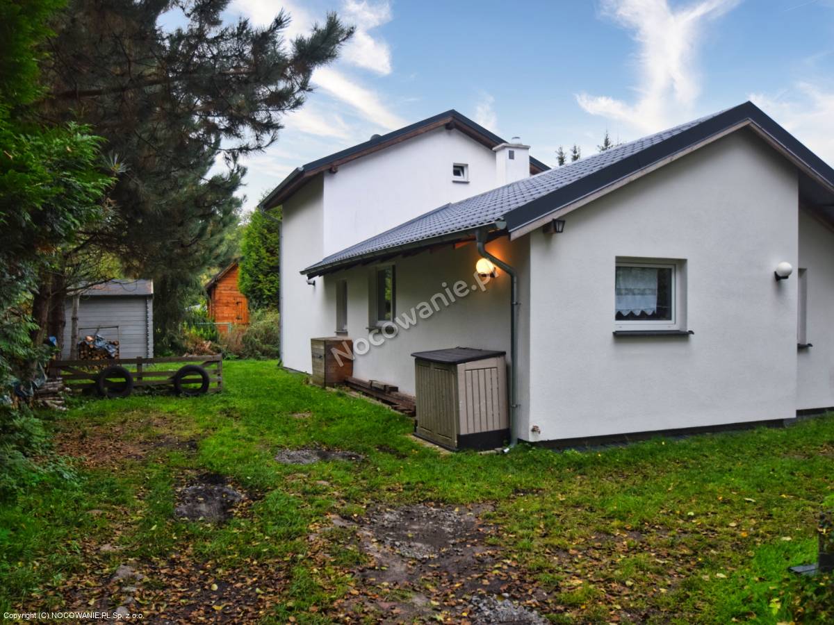 Basiówka nad jeziorem domek całoroczny