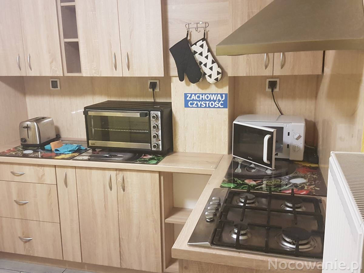 Wolne pokoje ,, Wszystkich Świętych 