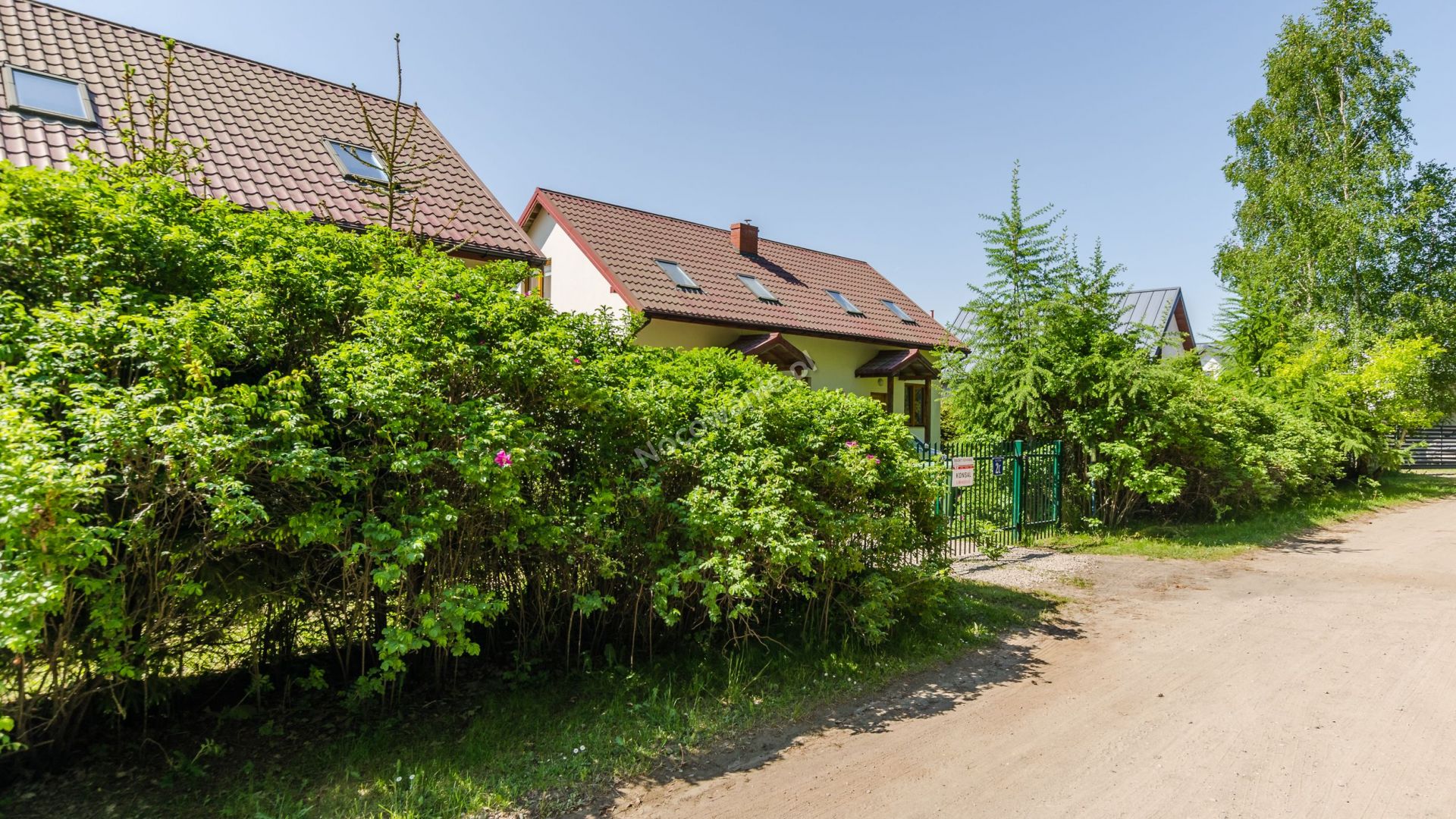 Domki Bliźniaki Dla Rodzin (Akceptujemy Niegroźne Pieski) 