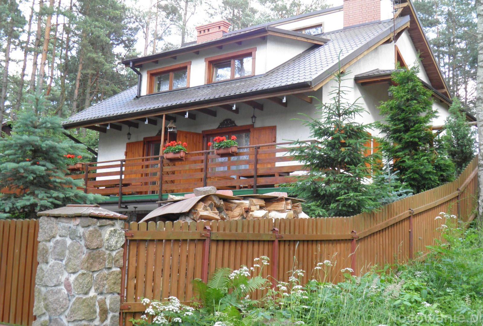 WAKACJE NA MAZURACH - Dom nad jeziorem Kalwa 