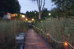 Siedlisko nad jeziorem Skarlińskim