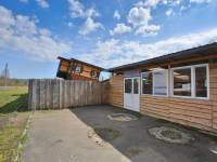 Chatka Wariatka - Dom na dachu w Uhercach Mineralnych