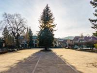 Rynek w Suchej Beskidzkiej