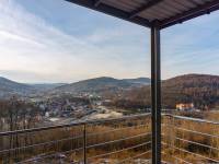 Platforma widokowa na zboczu Mioduszyny