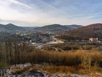 Platforma widokowa na zboczu Mioduszyny