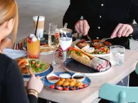 CIAO PIZZA Italian Bistro&LA PLAYA Cocktail Bar