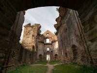 Ruiny klasztoru Karmelitów Bosych