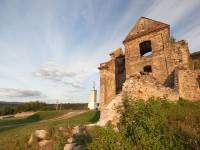 Ruiny klasztoru Karmelitów Bosych