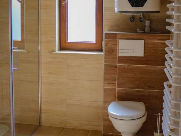 Domek nr 1 - łazienka na parterze