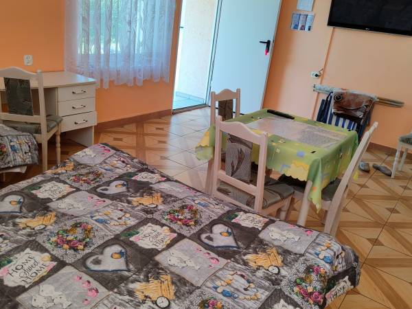 pok. nr 8. (4-5os. parter)