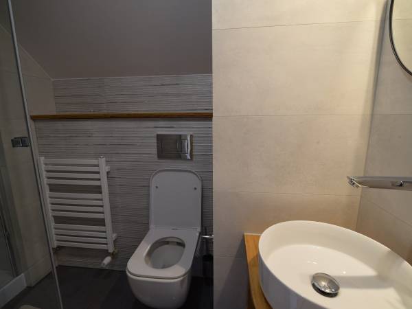 Łazienka w pokoju 2 osobowym z łazienką i balkonem i