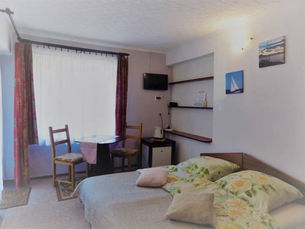 Pokój nr 1 w białym domku