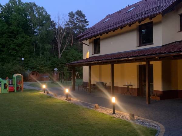 Gajówka - Całoroczne Pokoje i Apartamenty