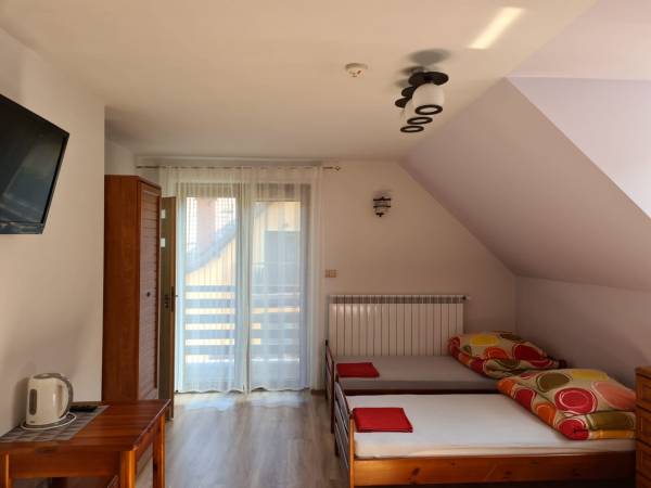 Pokoj czteroosobowy. 