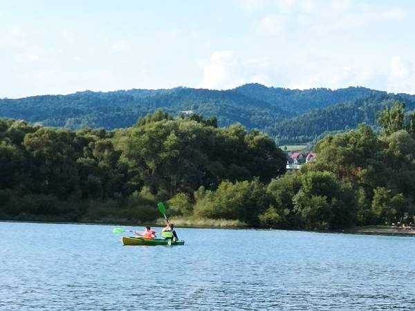 Jezioro Czorsztyńskie latem