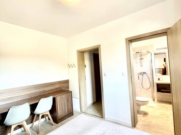 Mały pokój dwuosobowy bez balkonu