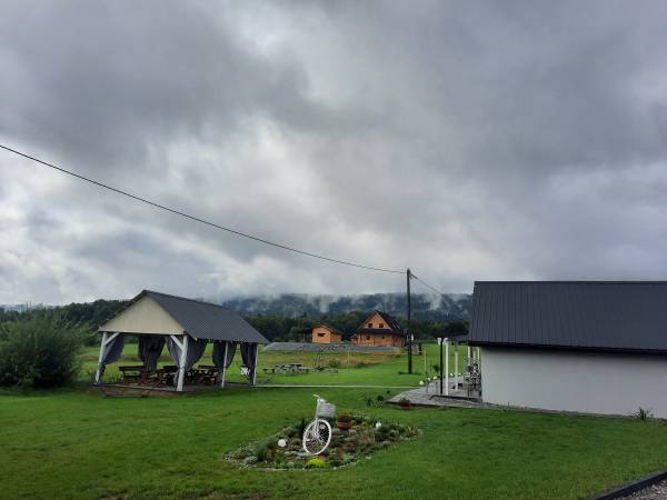 Bieszczadzka SielAnka - Domki Całoroczne