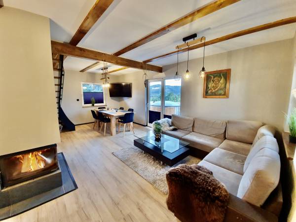 Rajska Chata w górach z Balią