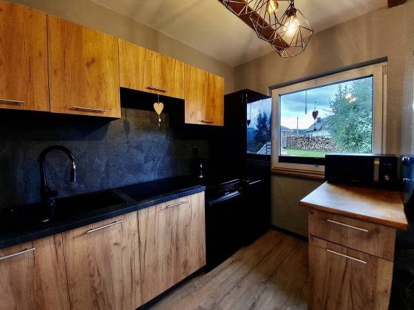 Rajska Chata w górach z Balią