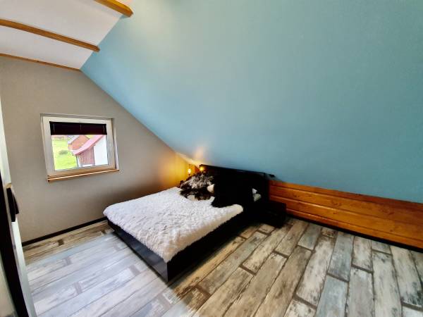 Rajska Chata w górach z Balią