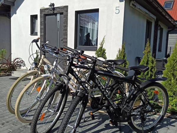 Domki pod katalpami Mikołajki