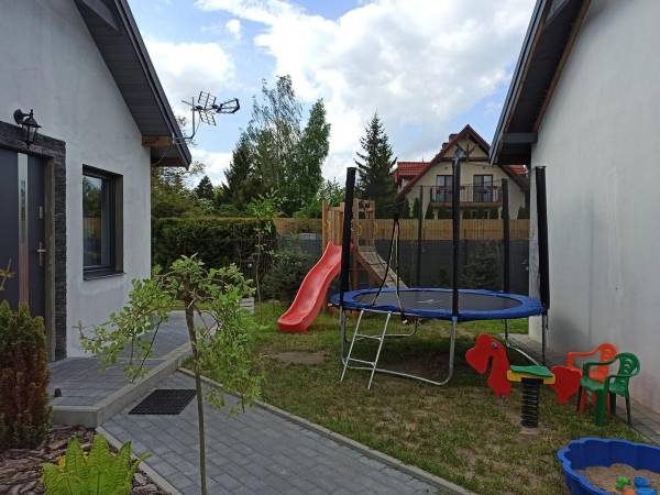 Domki pod katalpami Mikołajki