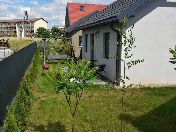 Domki pod katalpami Mikołajki