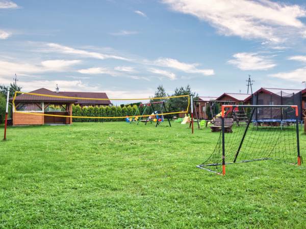 boisko do siatkówki i kometki