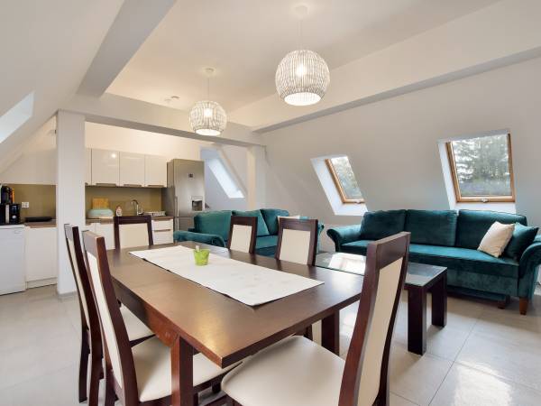 apartament 3 pokojowy (80m 8 osobowy)