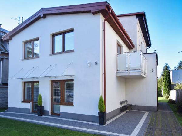 Pokoje Wczasowe Villa Pod Różą 