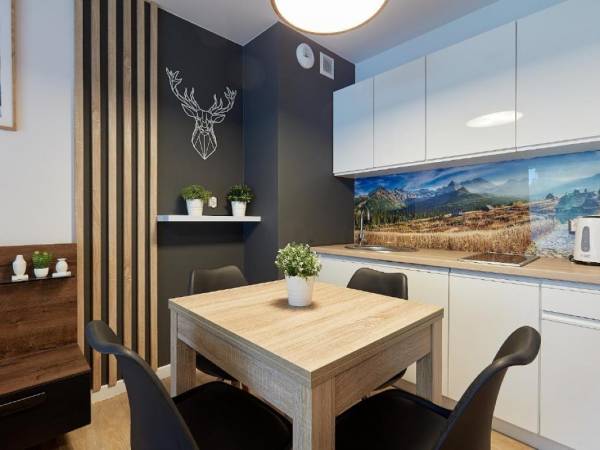 Tatra Square Apartments