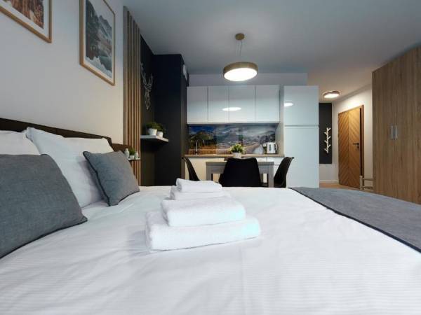 Tatra Square Apartments