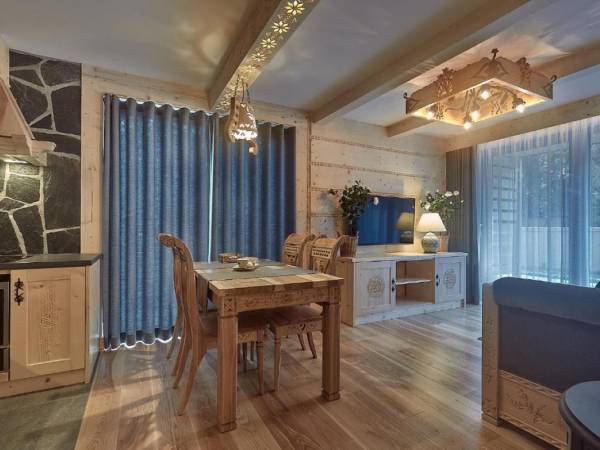 Tatra Square Apartments