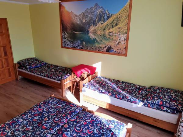 Pokój 4os z balkonem