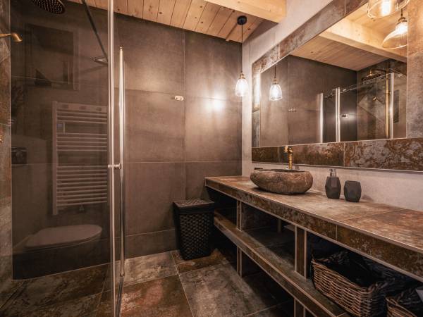 Chaty Skwirutowe Wzgórze - Domki Całoroczne 