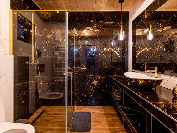 Chaty Skwirutowe Wzgórze - Domki Całoroczne 