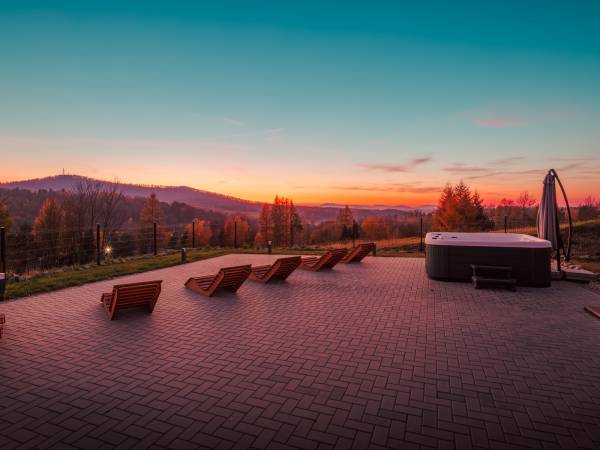 Chaty Skwirutowe Wzgórze - Domki Całoroczne 