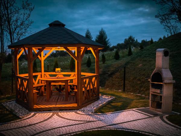 Chaty Skwirutowe Wzgórze - Domki Całoroczne 