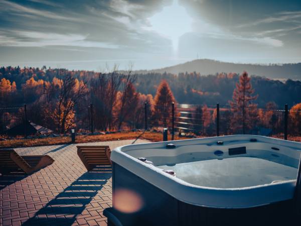 Chaty Skwirutowe Wzgórze - Domki Całoroczne 