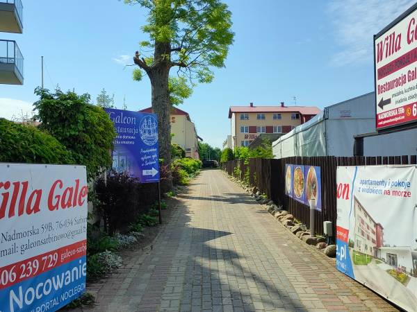 Główny wjazd od ulicy do naszej Willi